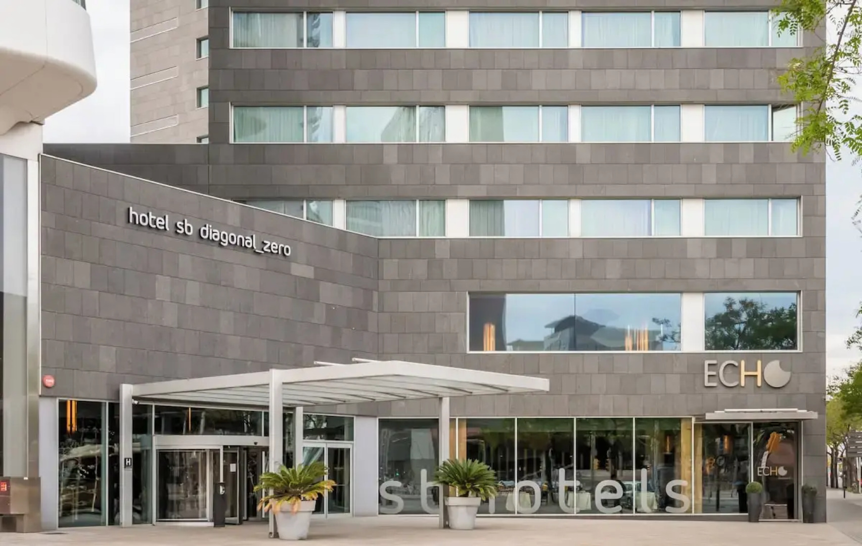 Отель SB Diagonal Zero