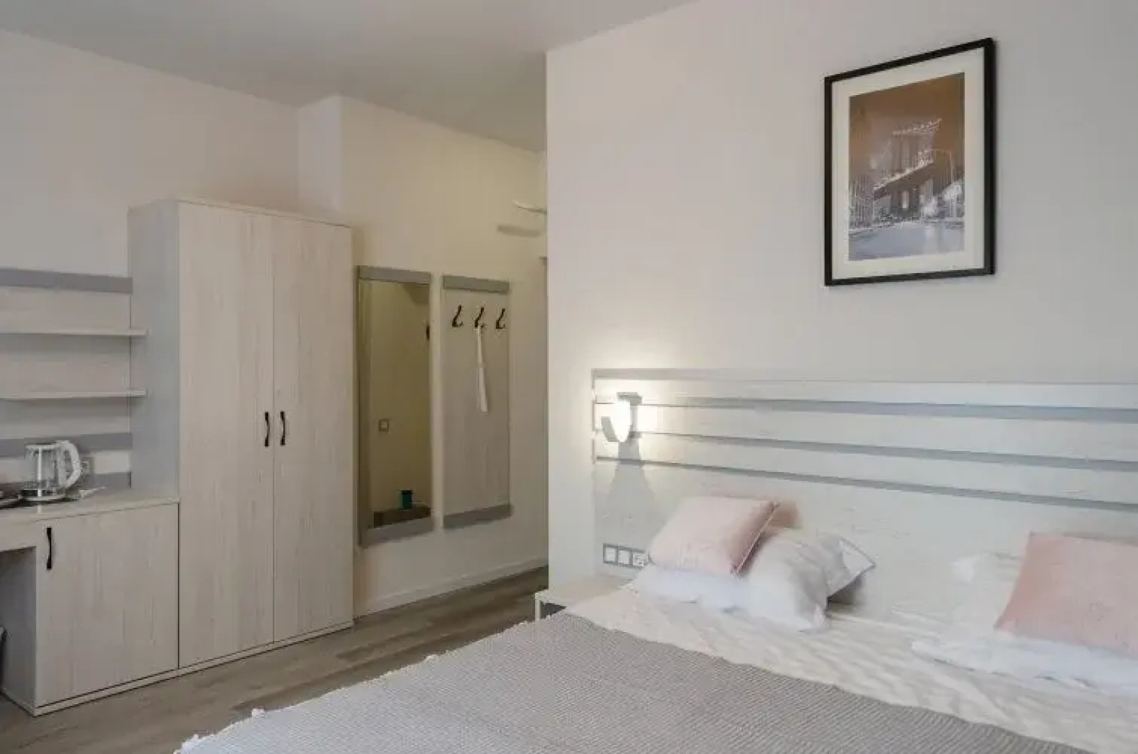 August Inn Guest House