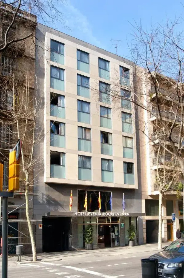 Отель Evenia Rocafort