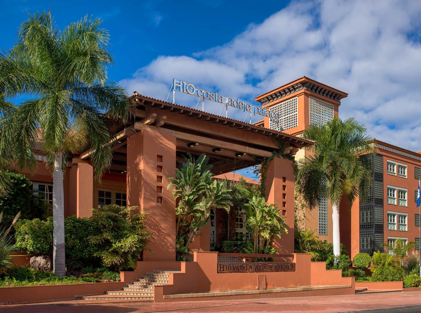 Отель H10 Costa Adeje Palace