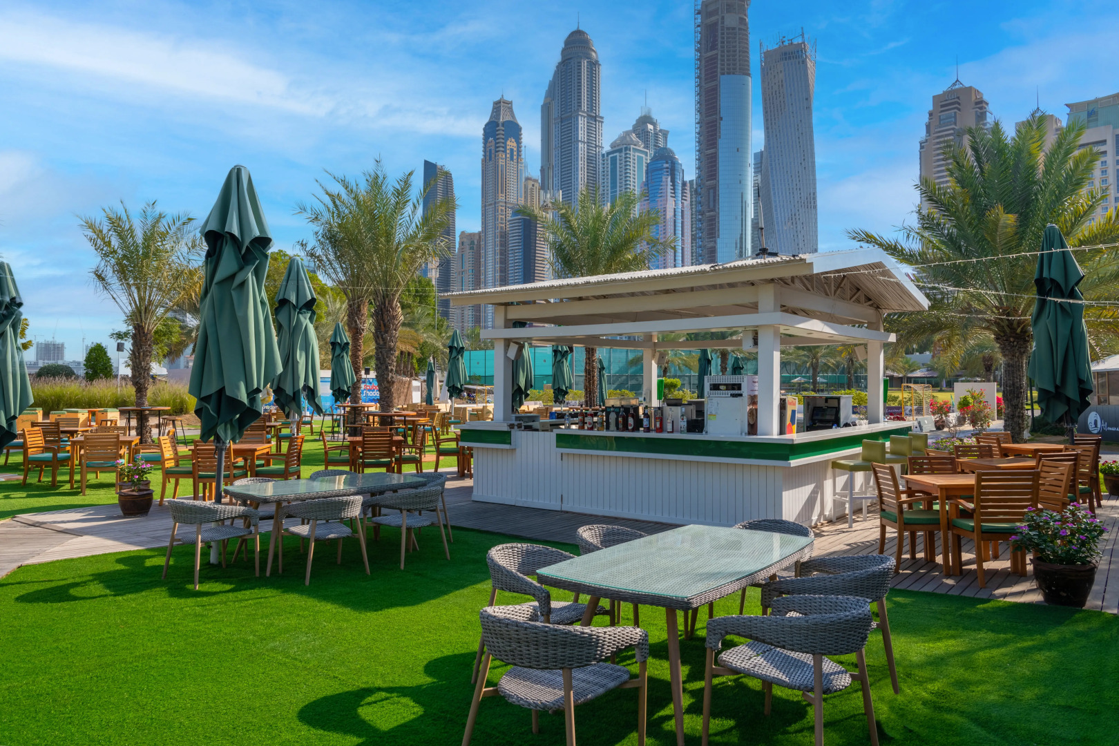 Отель Al Habtoor Grand Resort Autograph Collection