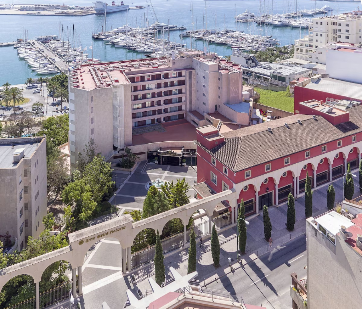 Отель Victoria Gran Meliá