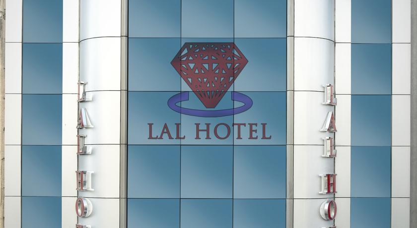 Lal Hotel