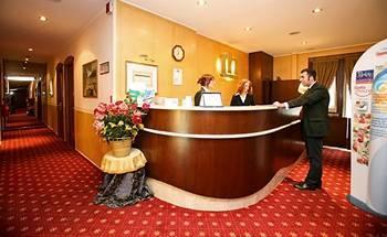 58431Park hotel Oasi