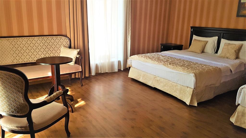 32108Hotel Barbov