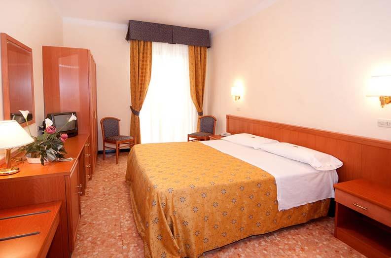 55920Grand Hotel e del Parco