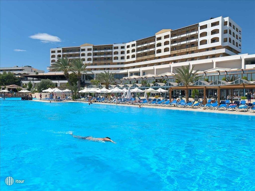 Aldemar Amilia Mare Beach Resort