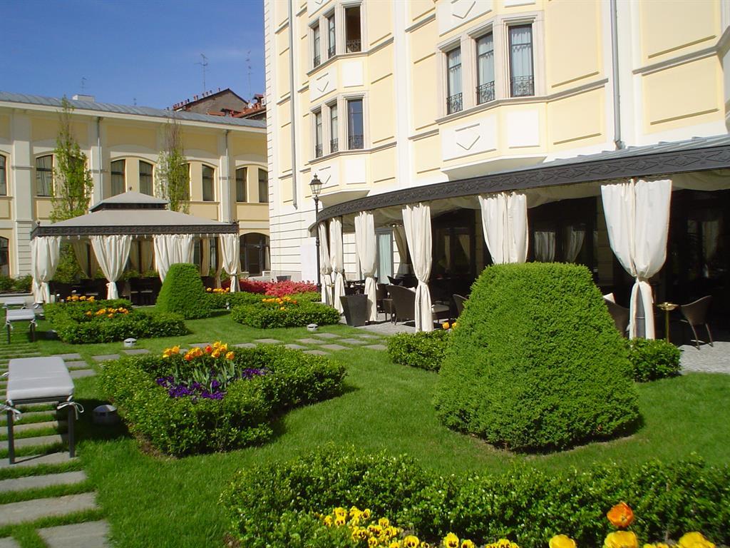 Grand Visconti Palace