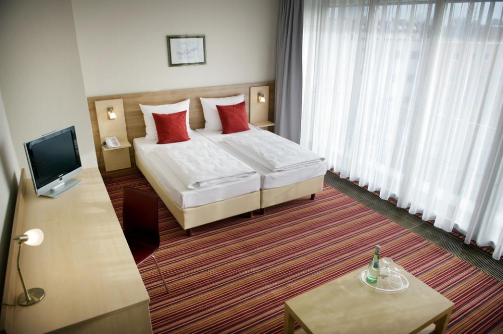 TRYP by Wyndham Berlin am Ku’Damm Германия