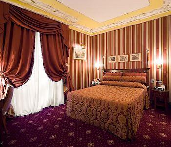 Hotel Manfredi Suite In Rome