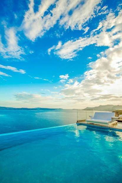 Santorini Secret Suites & Spa