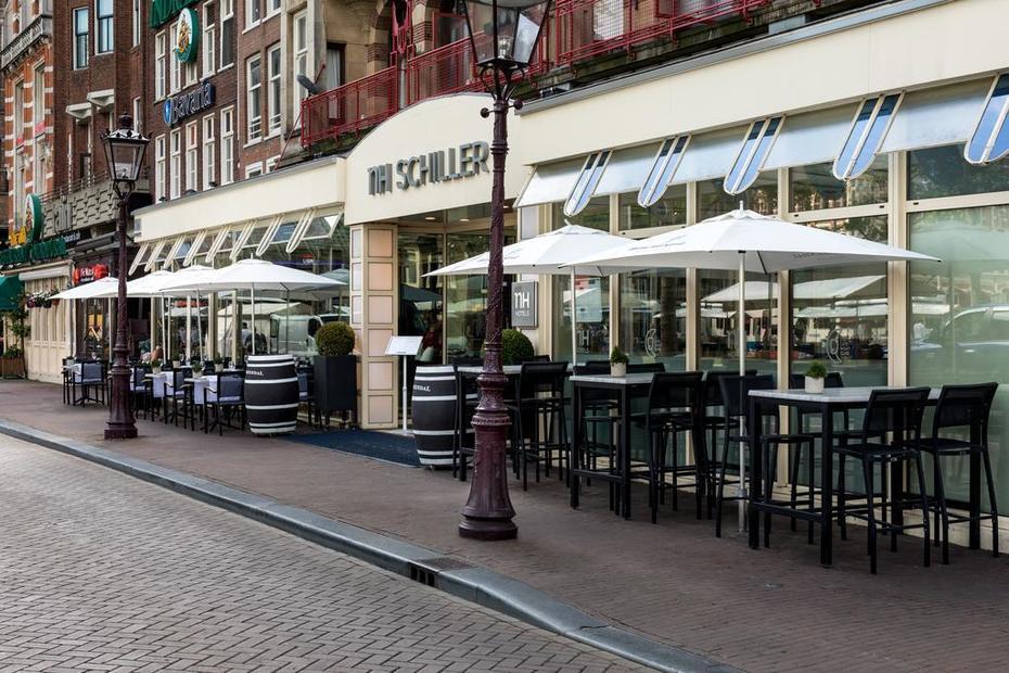 Hampshire Hotel — Rembrandt Square Amsterdam