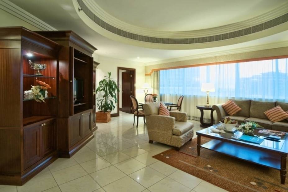 Pearl City Suites