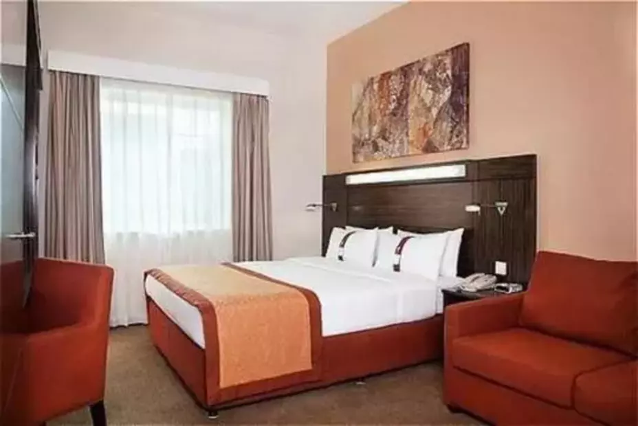 Holiday Inn Express Dubai Safa Park