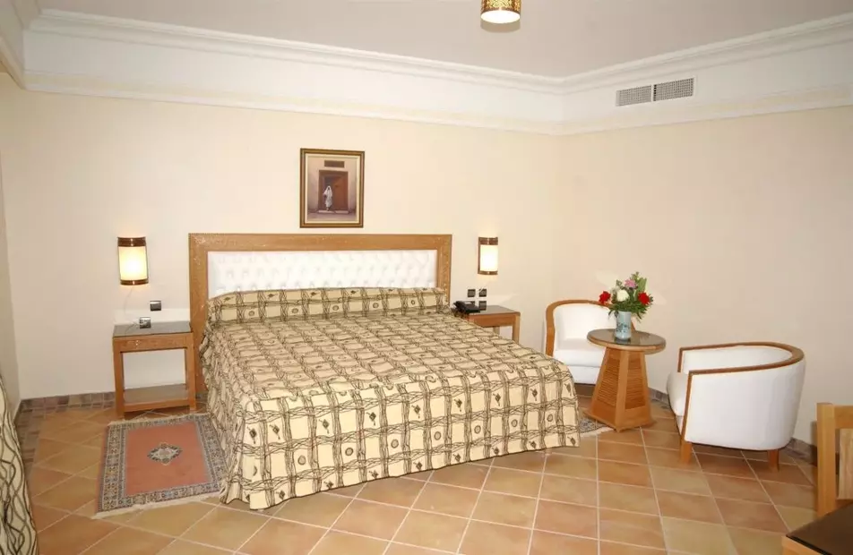 Hotel Menzeh Dalia — Officiel