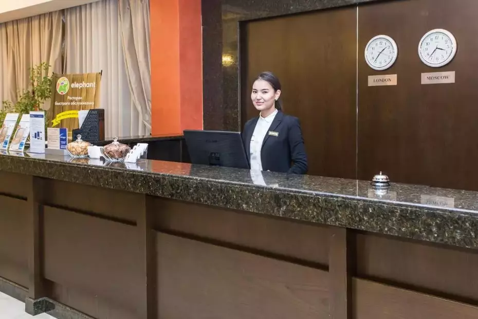 Best western atakent. Бест вестерн Алматы гостиница. Best Western Plus Atakent Park. Атакент парк отель Алматы. КОПРИНГ парк отель.