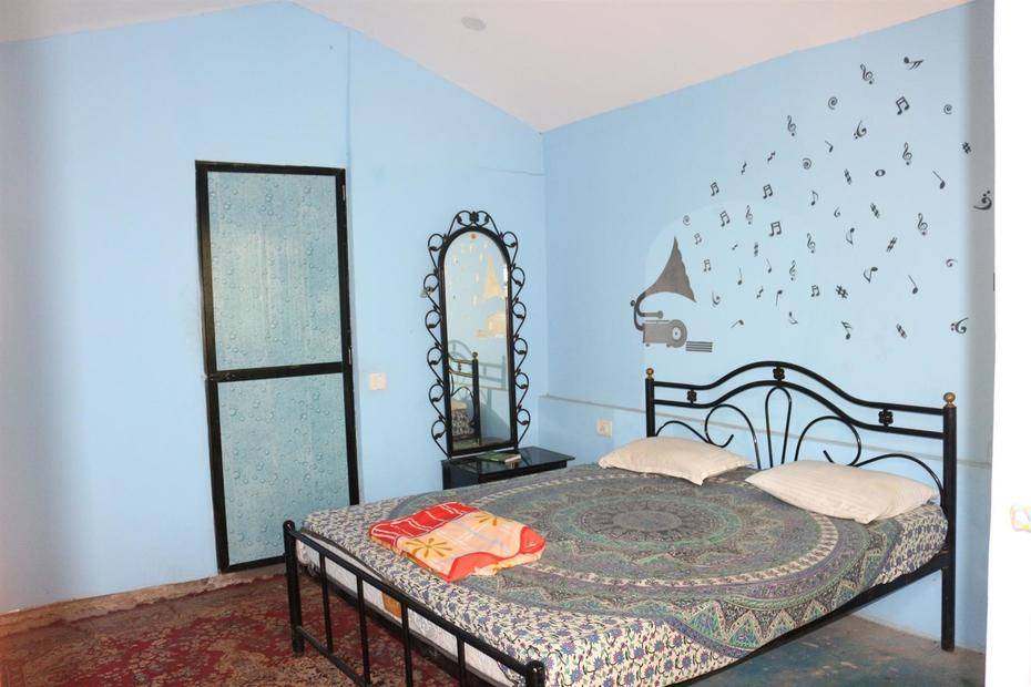 Rudra Holidays Guest House