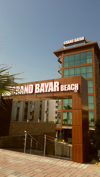 Grand Bayar Beach