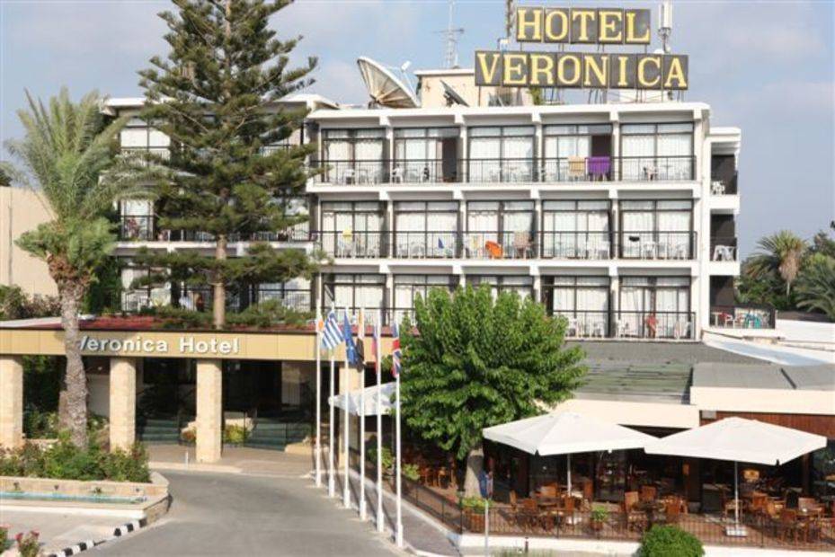 Veronica Hotel