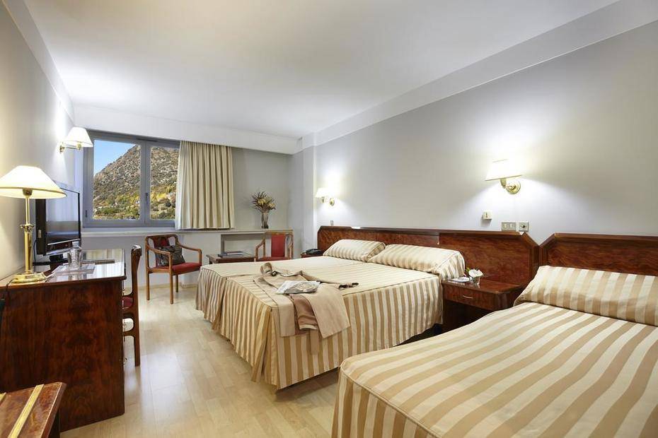 Tulip Inn Andorra Delfos