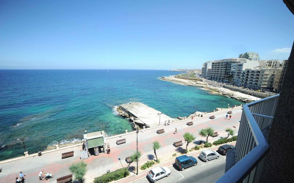 Sliema Chalet Hotel