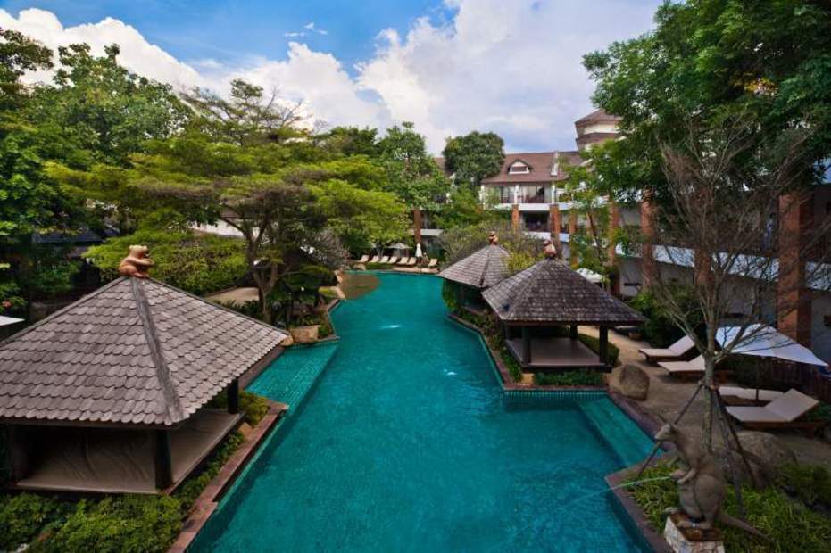 Woodlands Hotel & Resort