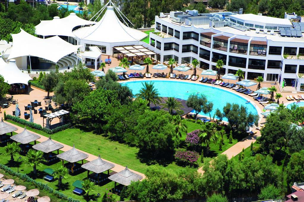 117727Beira Mar Resort