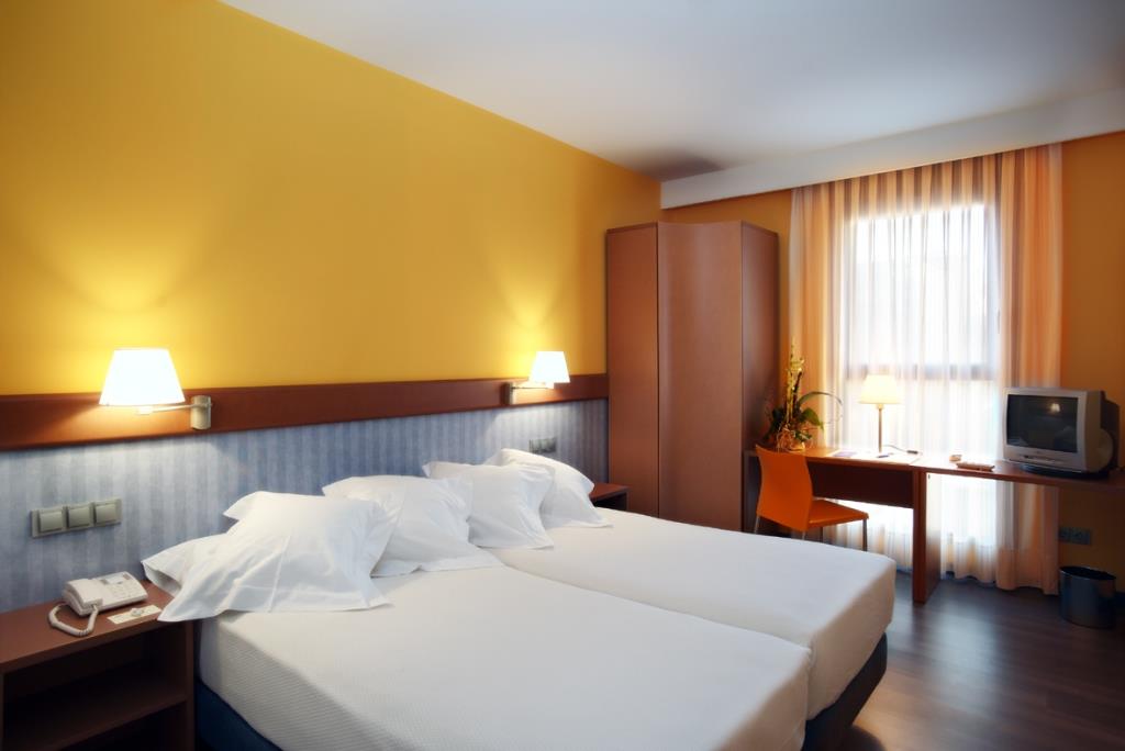 100165Mistral Hotel