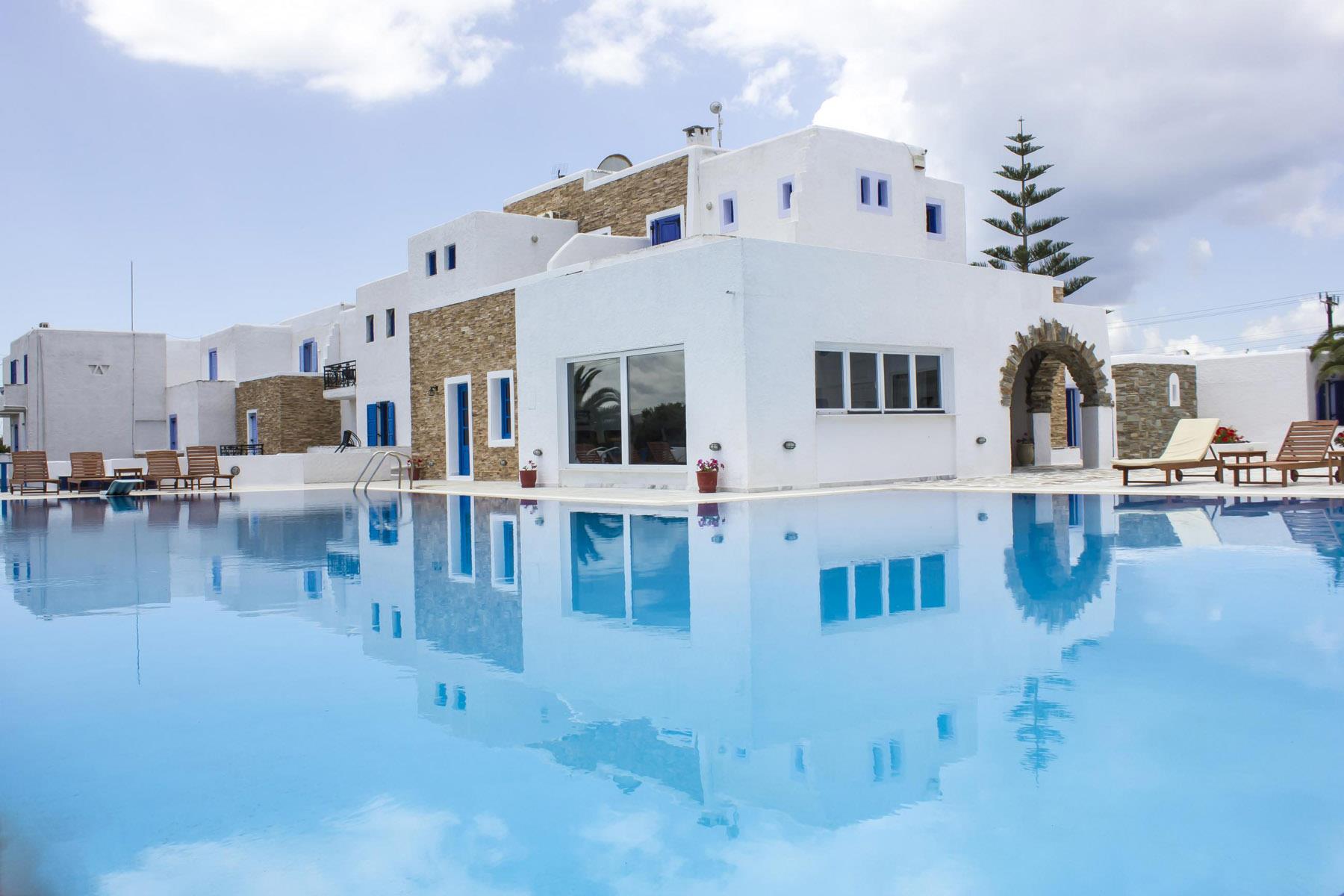 Naxos Holidays Hotel