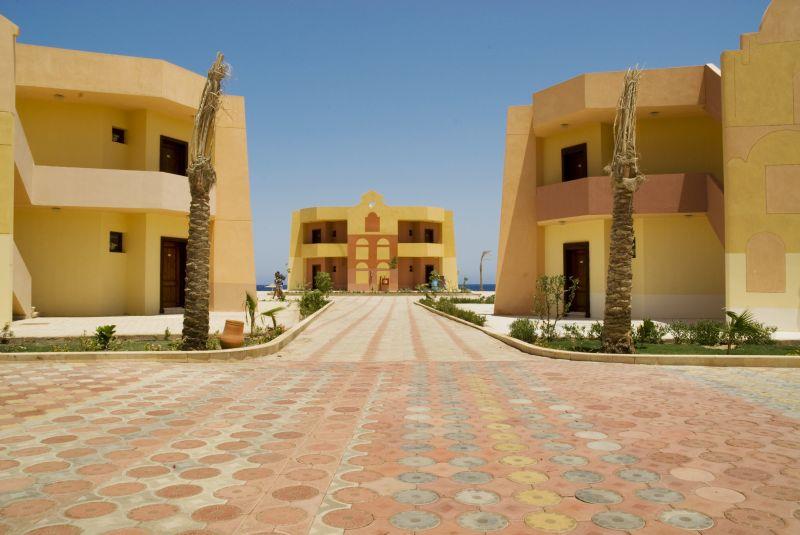 Shoni Bay Resort