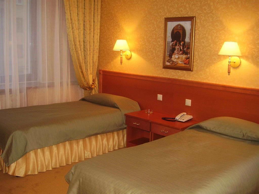 84550Savoia hotel