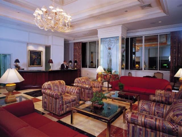 23568Risus Suite Hotel