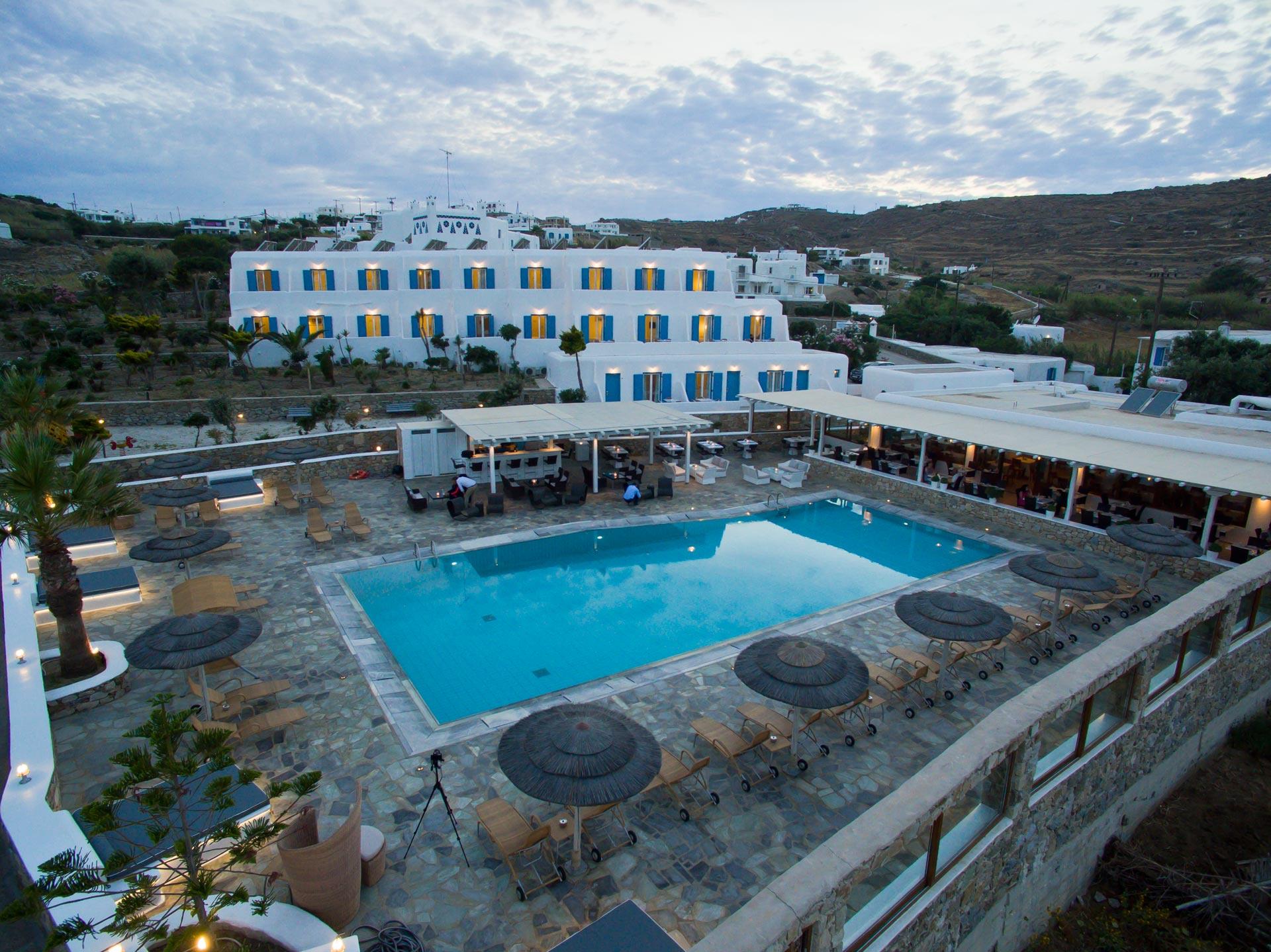 Yiannaki Hotel