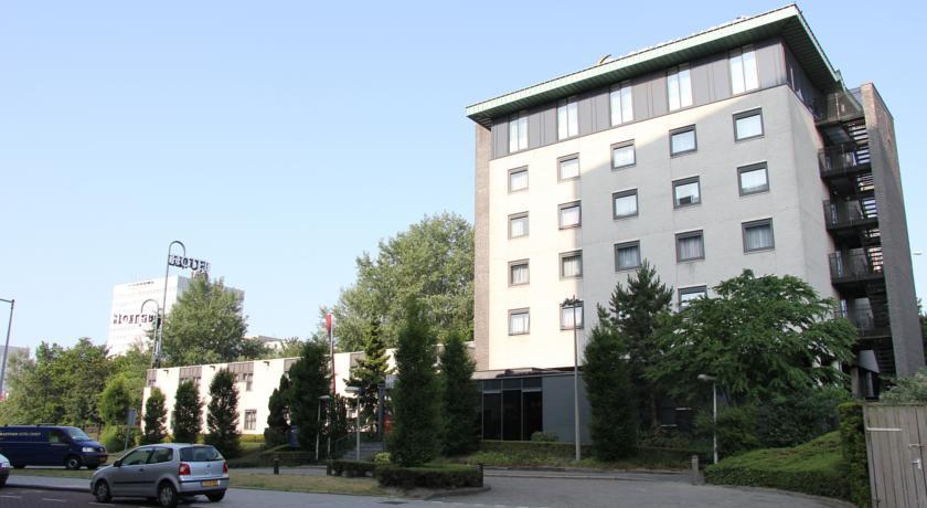 74676Hotel Beethoven