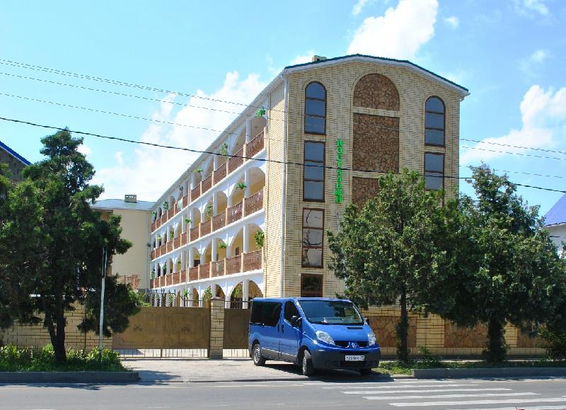 88536Hotel Continental Mare