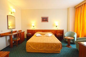 83102Diamond City Hotel Zeytinburnu