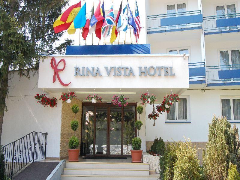 Rina Vista