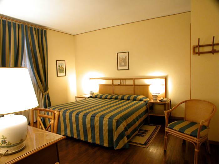 60699Hotel Corallaro