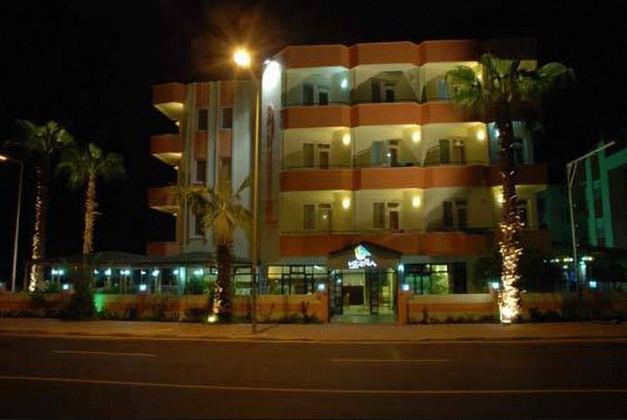 113664Best Western Hotel Cervantes