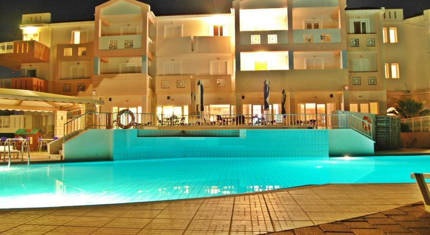 Xenos Kamara Beach Aparthotel