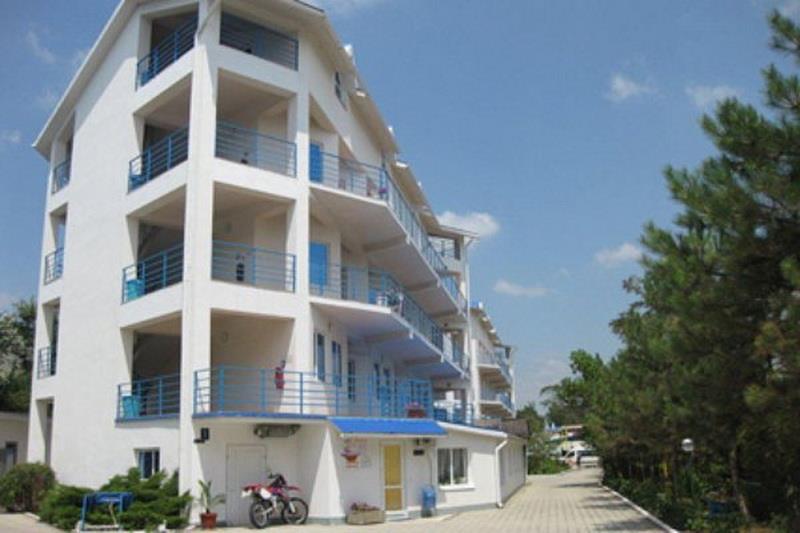 91012Topaz Beach Hotel