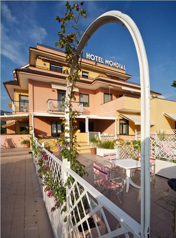 Hotel Mondial Moneglia