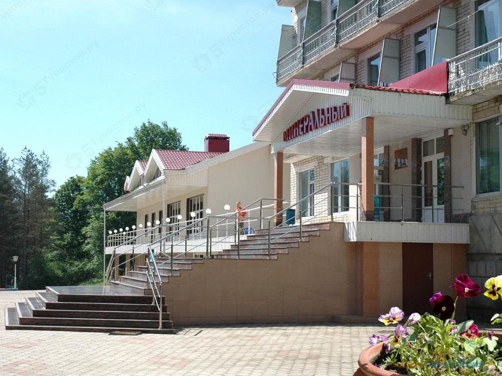 89921Hotel Sirines