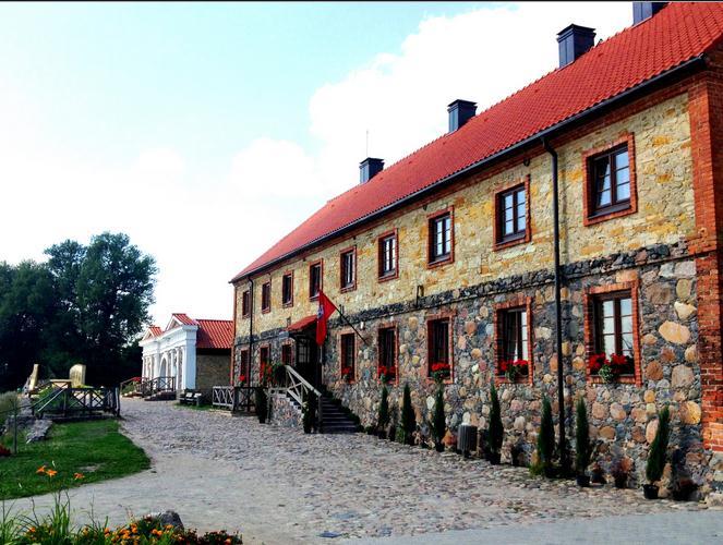 Pakruojis Manor Hotel Stadala