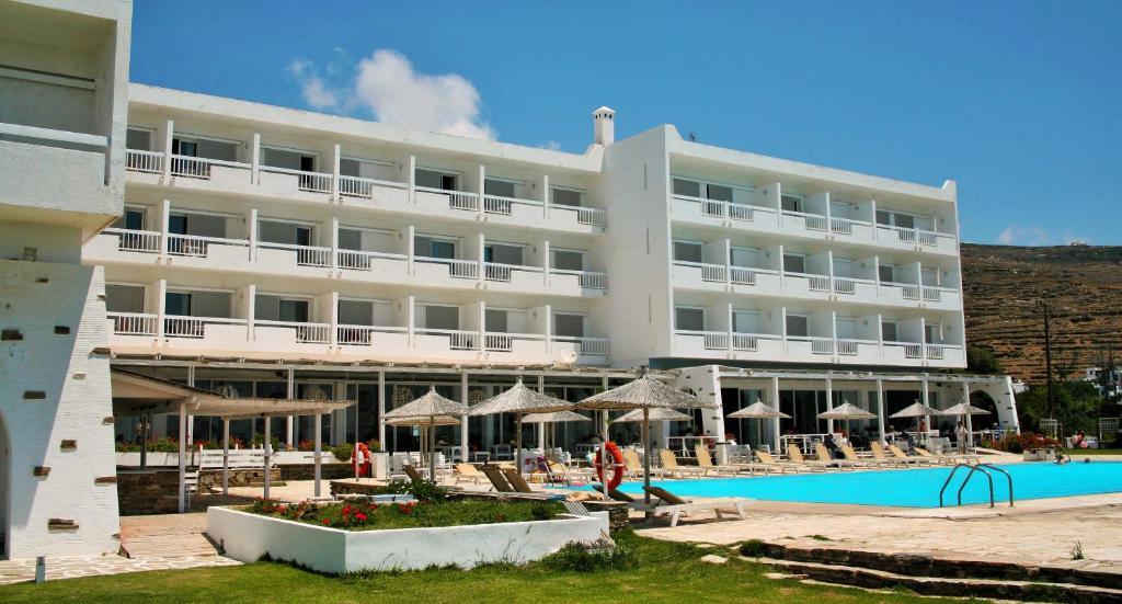 Tinos Beach Hotel