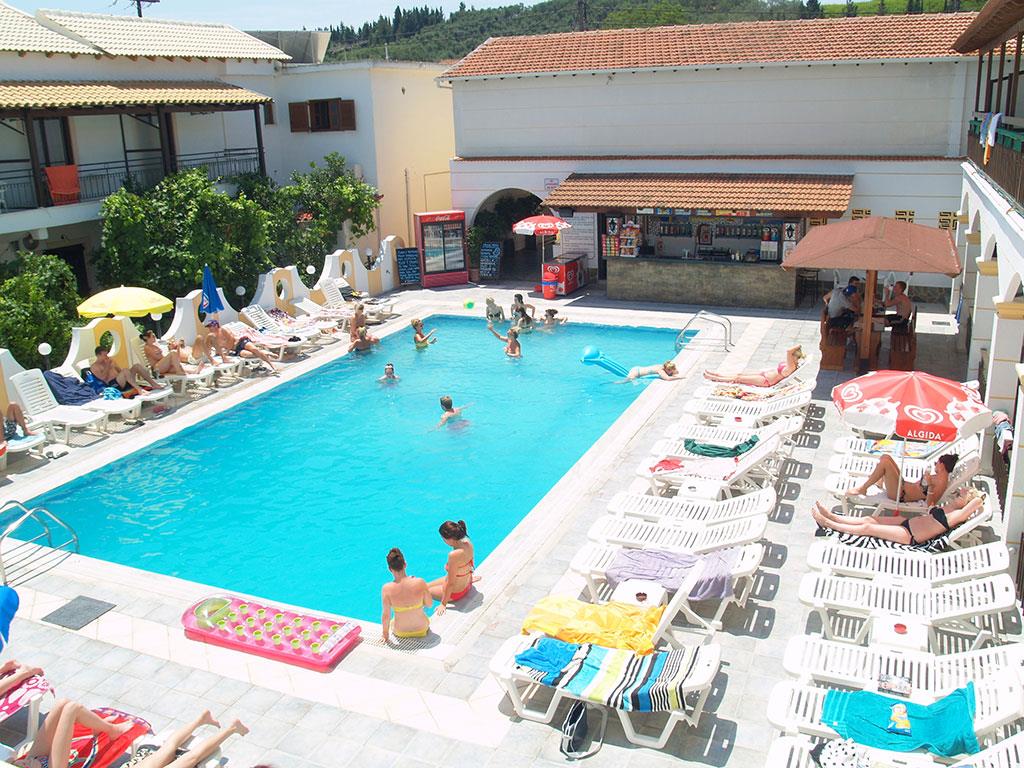 Lefkimi Hotel