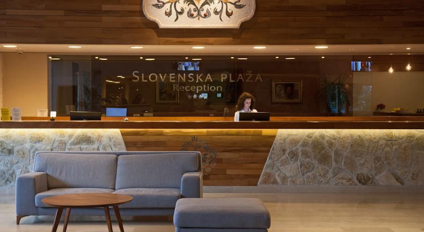 Slovenska Plaza